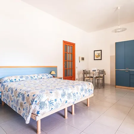 Aparthotel La 4*