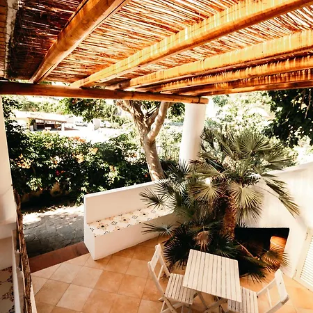 La Aparthotel 4*