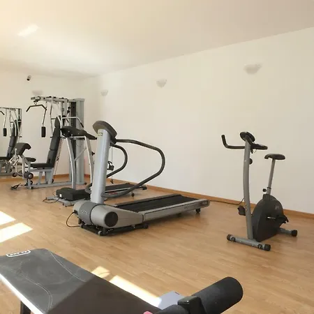 Aparthotel La 4*