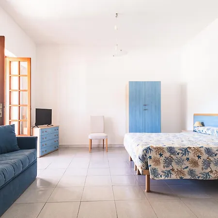 Aparthotel La 4*
