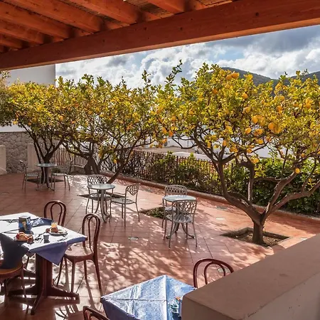 Aparthotel La Canneto (Lipari)